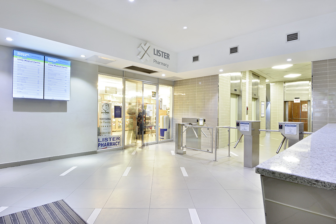 Affordable medical consulting rooms to rent at Lister Medical Centre with convenient access to public transport and pharmacies.